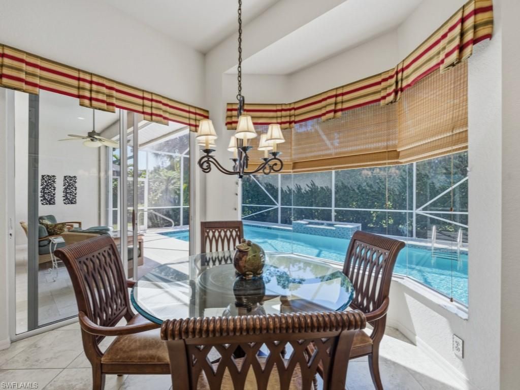 5835 Persimmon Way, Naples, FL 34110 Photo