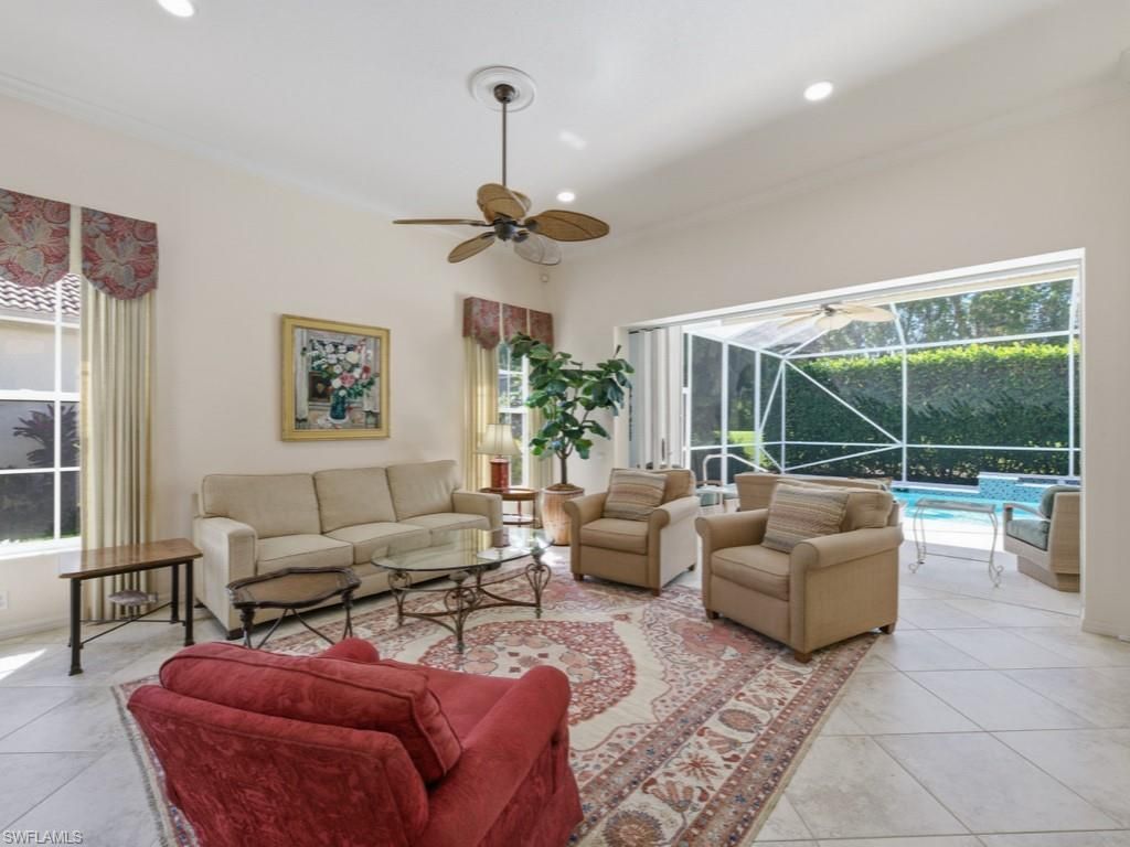 5835 Persimmon Way, Naples, FL 34110 Photo