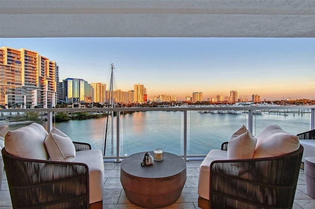 650 Golden Gate Point, Unit 403, Sarasota, FL 34236 Photo