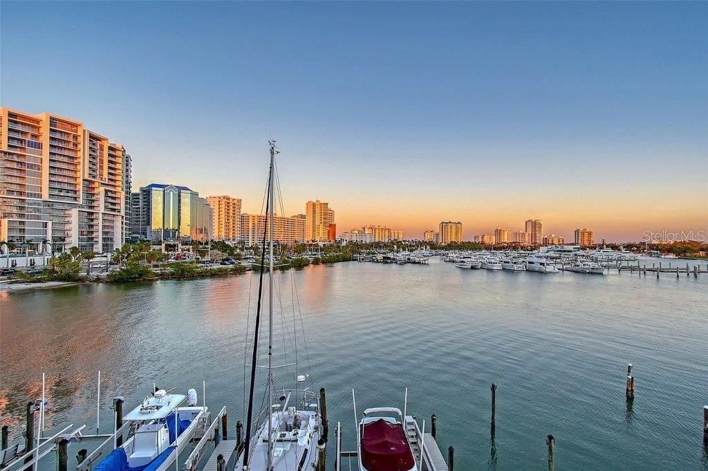 650 Golden Gate Point, Unit 403, Sarasota, FL 34236 Photo