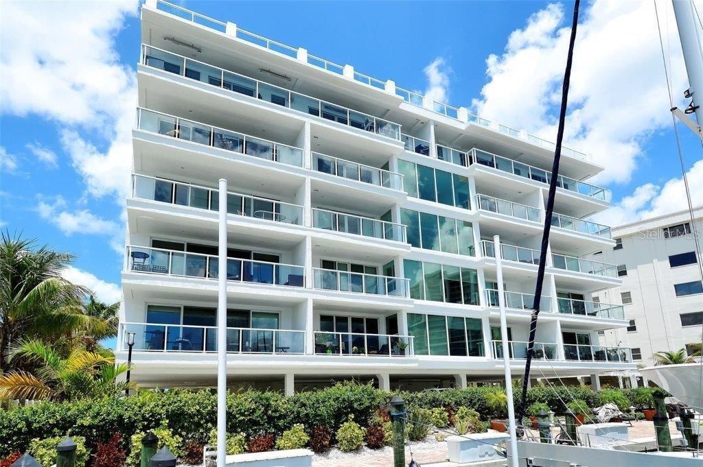 650 Golden Gate Point, Unit 403, Sarasota, FL 34236 Photo