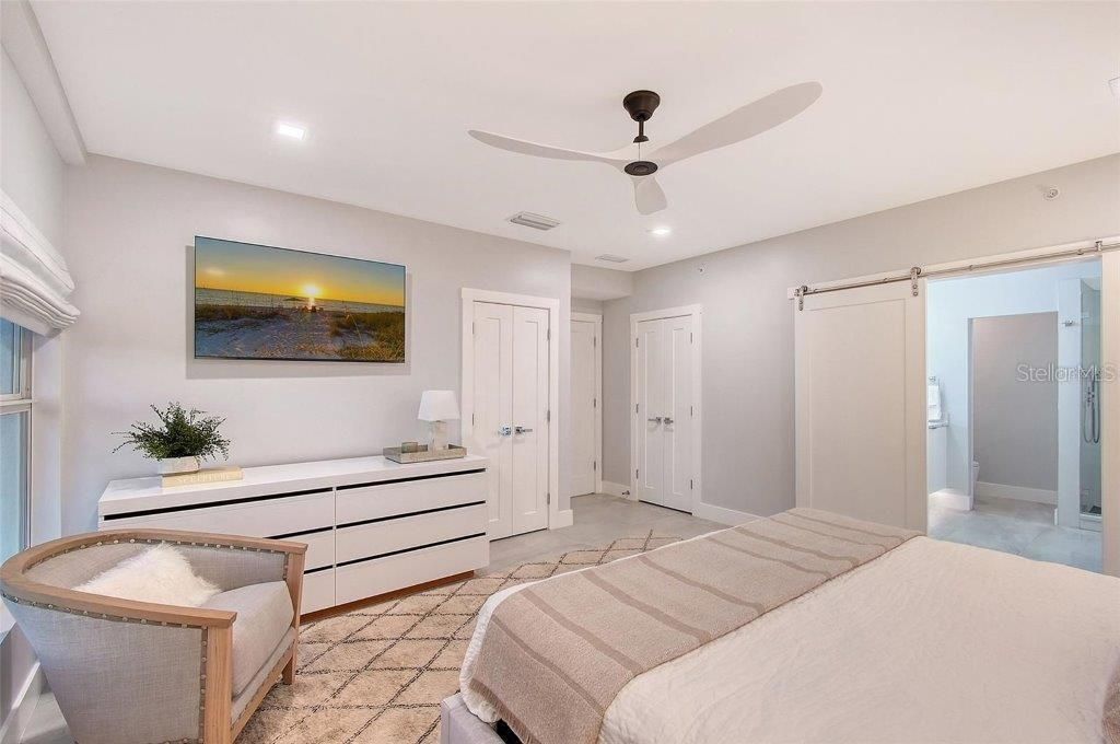 650 Golden Gate Point, Unit 403, Sarasota, FL 34236 Photo