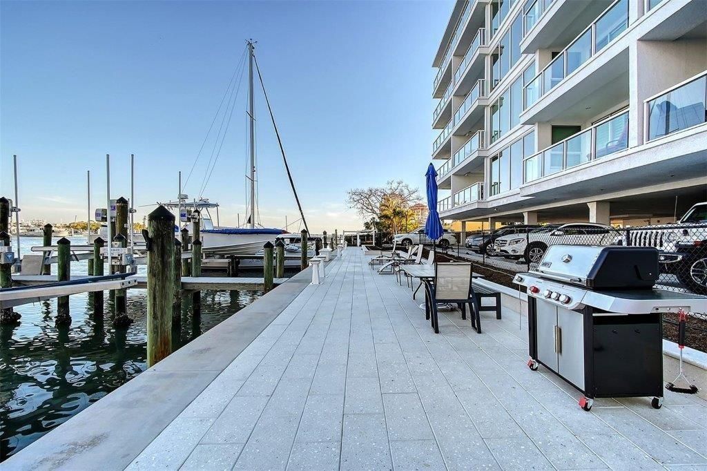 650 Golden Gate Point, Unit 403, Sarasota, FL 34236 Photo