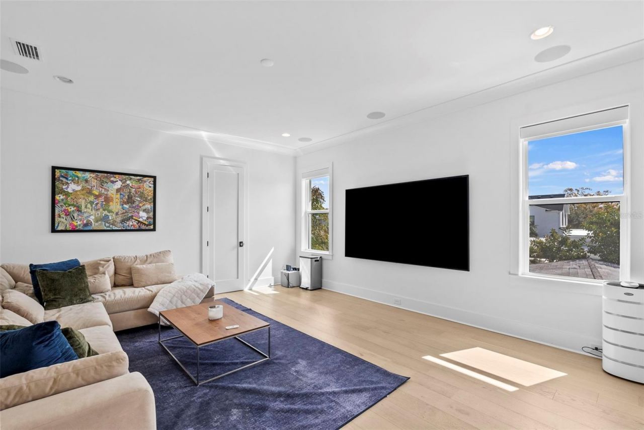 615 Luzon Avenue, Tampa, FL 33606 Photo