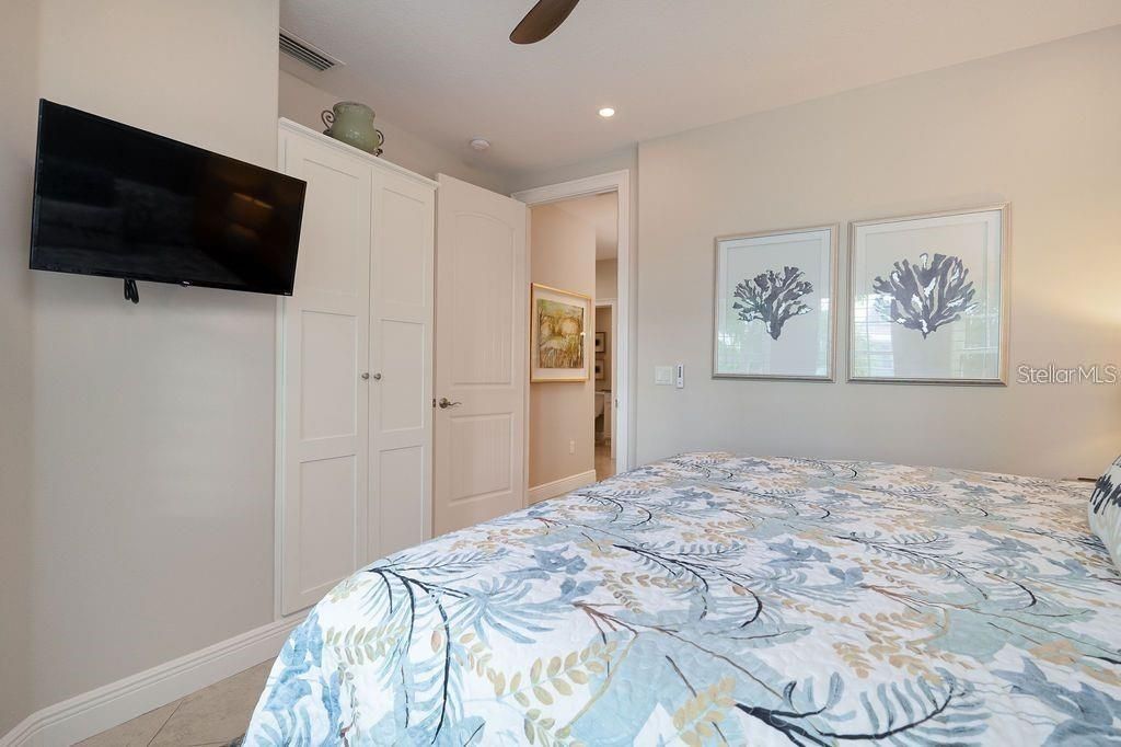 130 50th Street, Holmes Beach, FL 34217 Photo