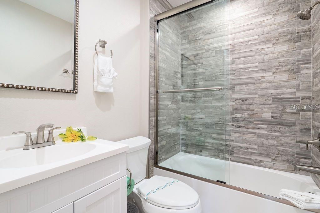 130 50th Street, Holmes Beach, FL 34217 Photo