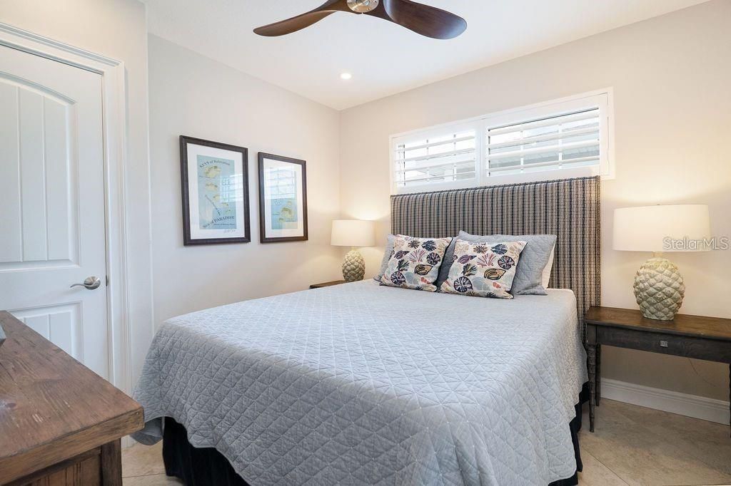 130 50th Street, Holmes Beach, FL 34217 Photo