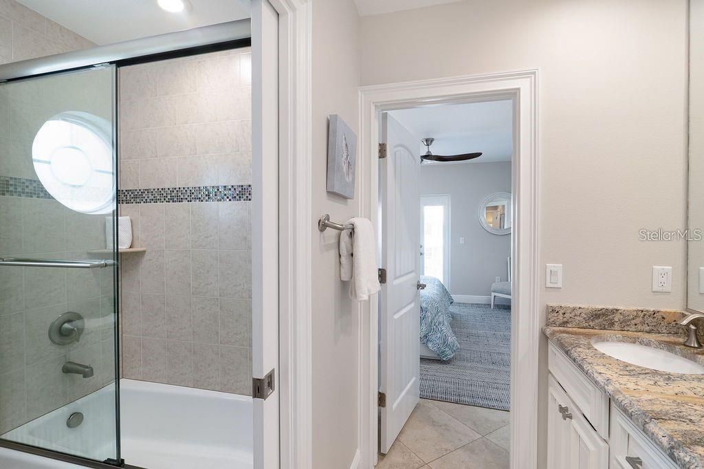 130 50th Street, Holmes Beach, FL 34217 Photo