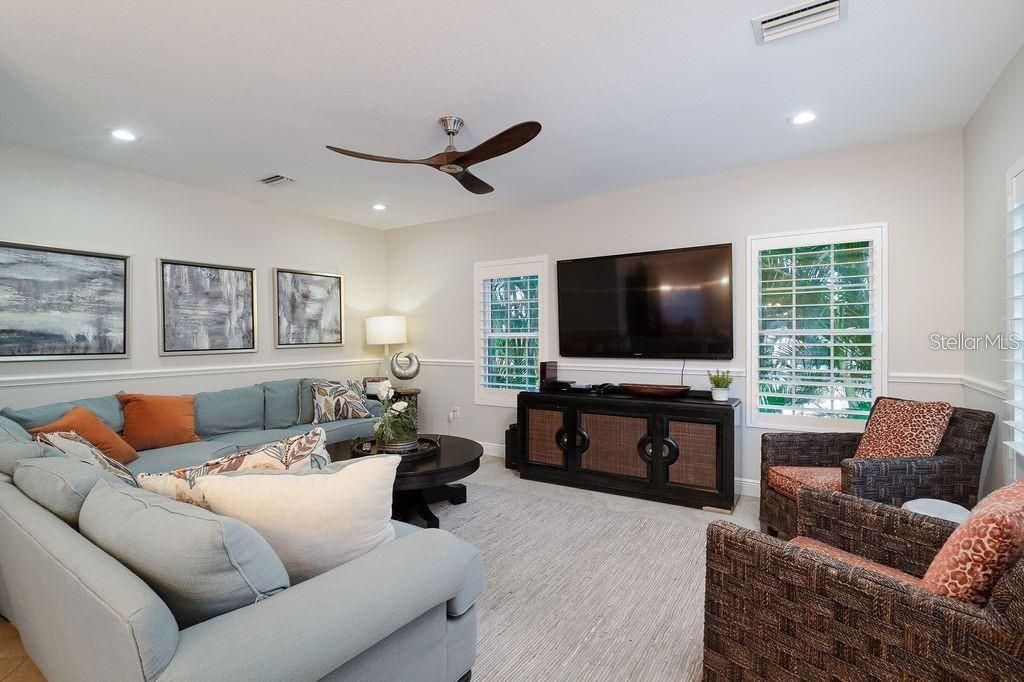 130 50th Street, Holmes Beach, FL 34217 Photo