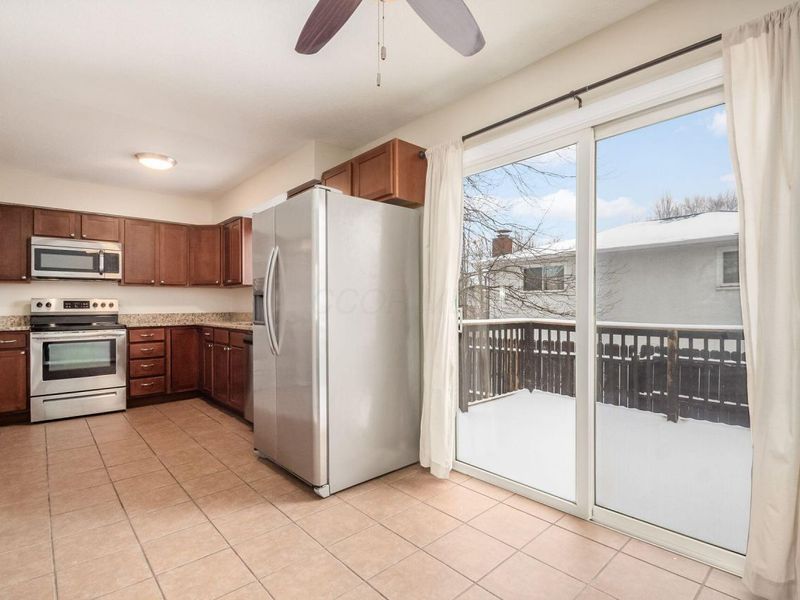 4735 Heatherton Drive, Columbus, OH 43229 Photo 10