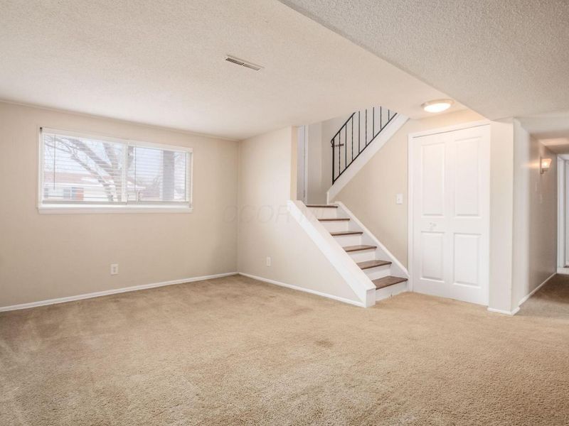 4735 Heatherton Drive, Columbus, OH 43229 Photo 25