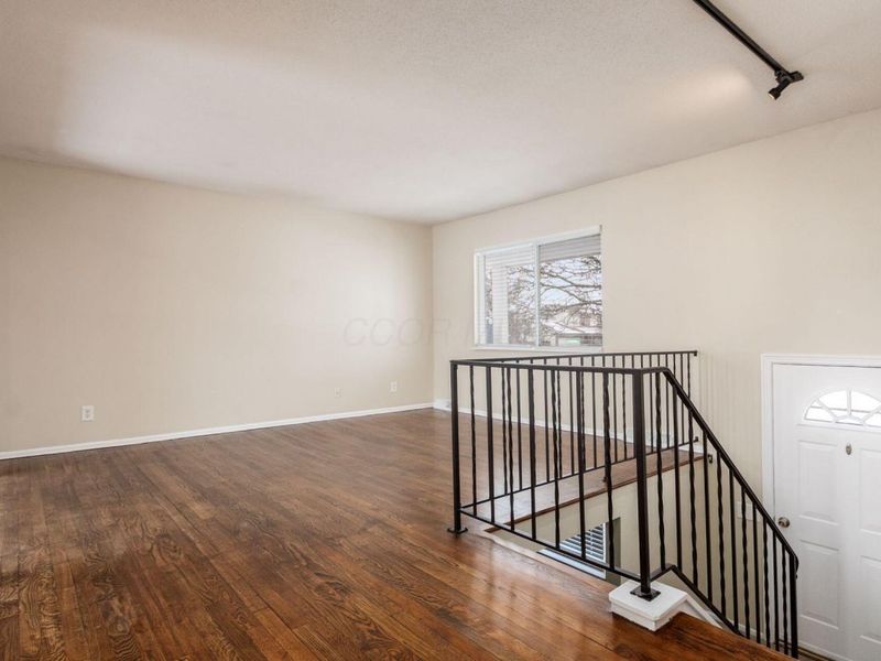 4735 Heatherton Drive, Columbus, OH 43229 Photo 5