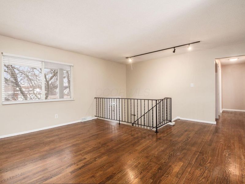 4735 Heatherton Drive, Columbus, OH 43229 Photo 7