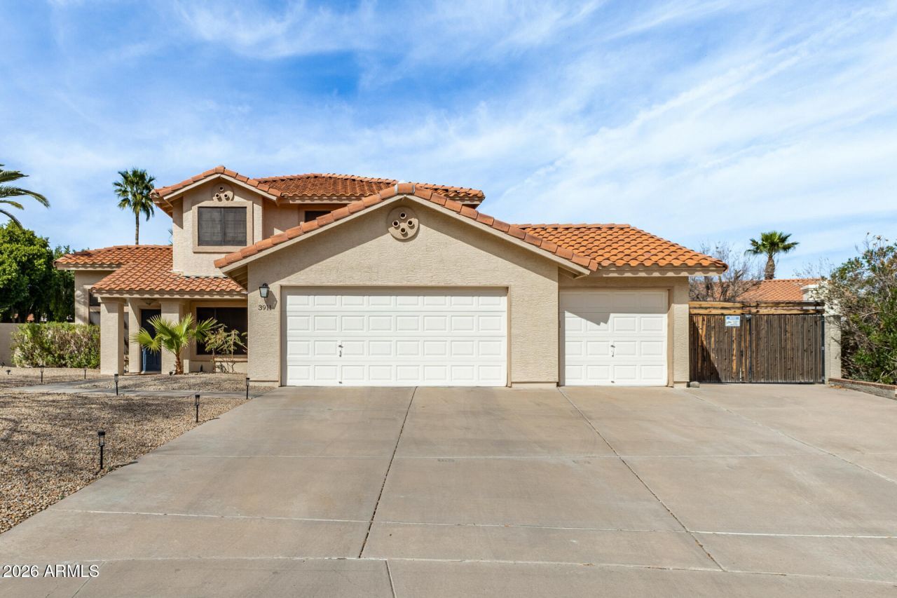 3911 E Shannon Street, Phoenix, AZ 85044 Main Photo