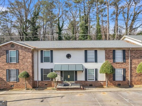 5641 Kingsport Drive, Unit 8, Atlanta, GA 30342