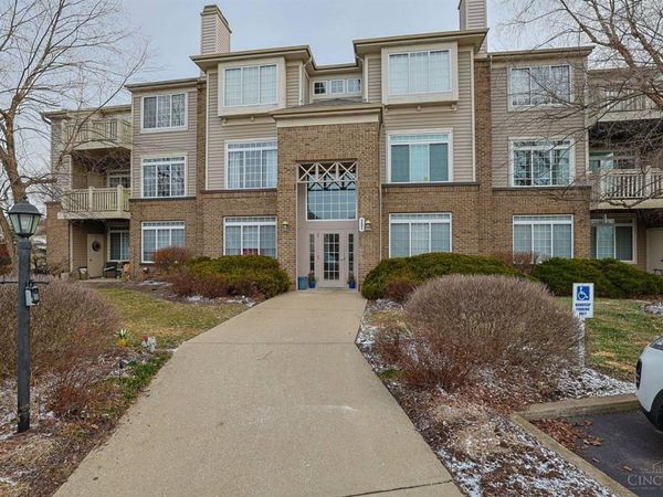 4221 Endeavor Drive, Unit 103, Cincinnati, OH 45252