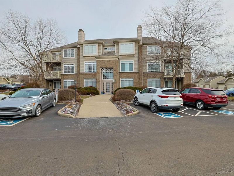 4221 Endeavor Drive, Unit 103, Cincinnati, OH 45252 Photo 2