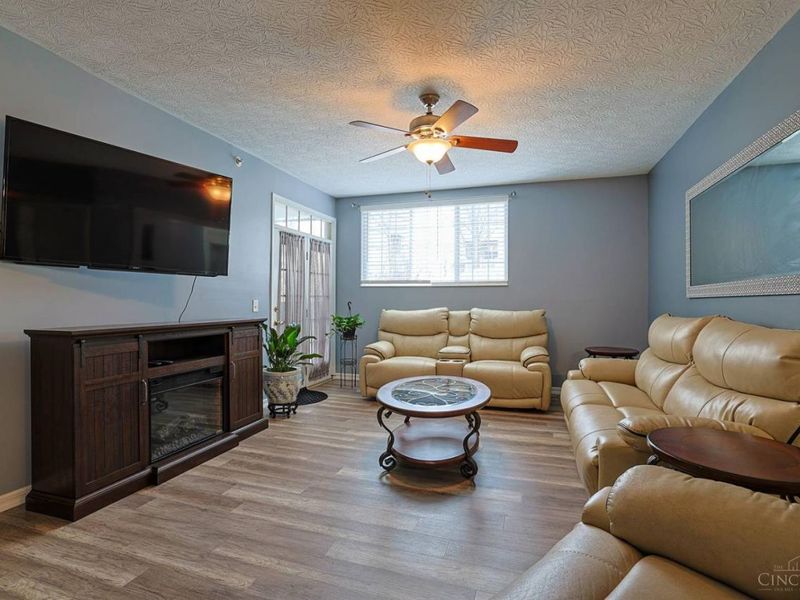 4221 Endeavor Drive, Unit 103, Cincinnati, OH 45252 Photo 3