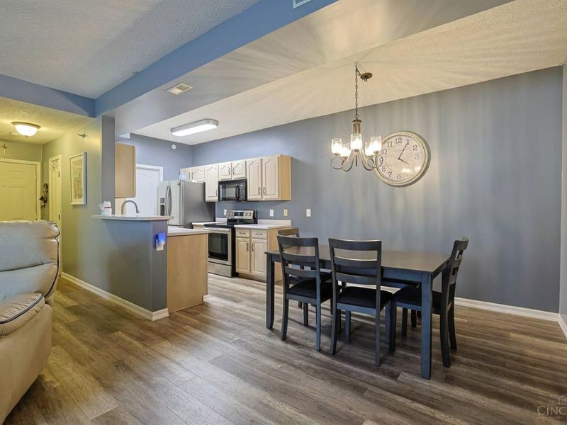 4221 Endeavor Drive, Unit 103, Cincinnati, OH 45252 Photo 7