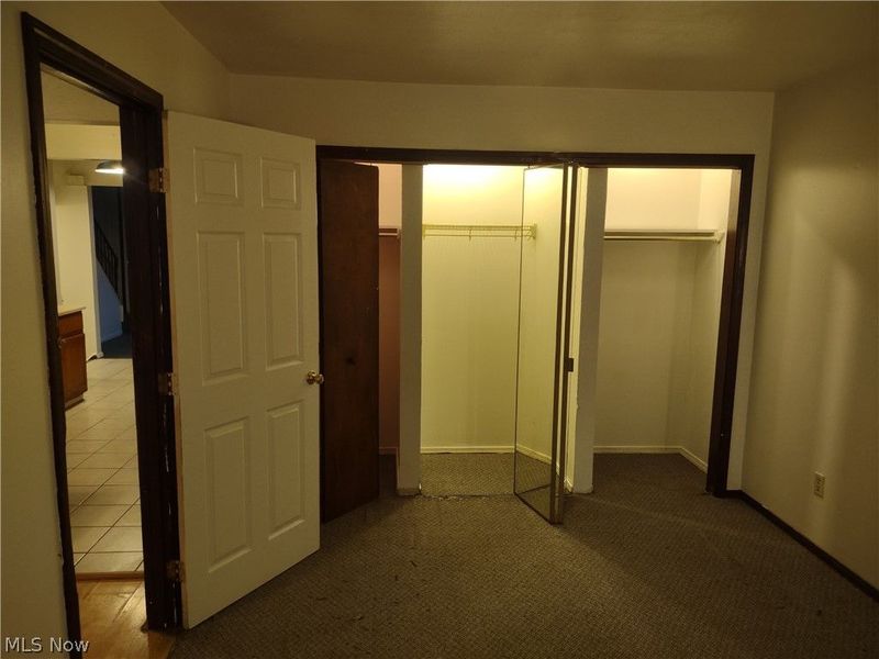 939 Lane Street, Akron, OH 44307 Photo 10