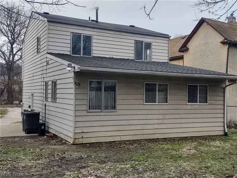 939 Lane Street, Akron, OH 44307 Photo 20