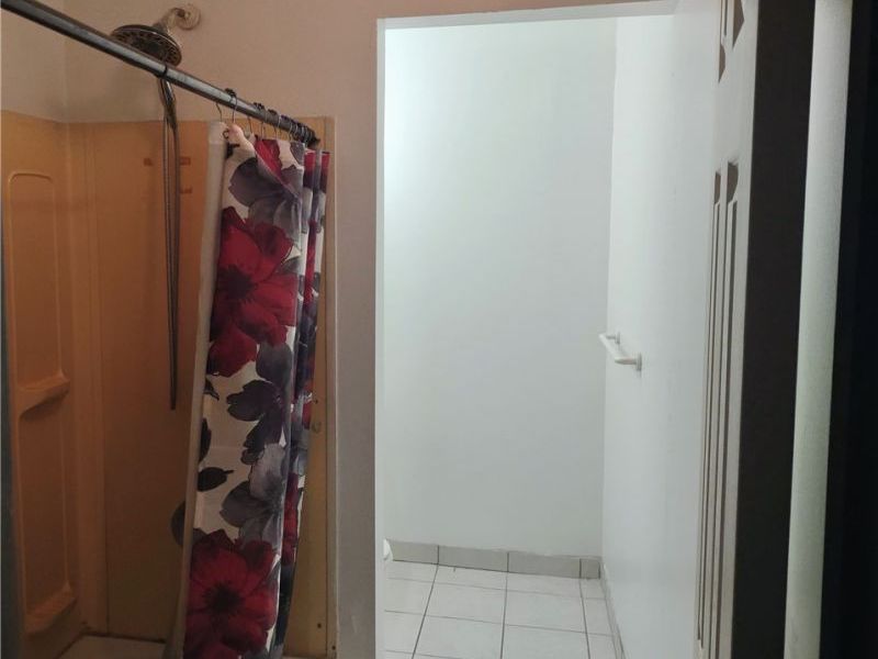 939 Lane Street, Akron, OH 44307 Photo 8