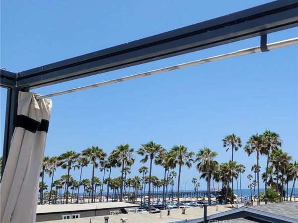 417 E Balboa Boulevard, Newport Beach, CA 92661