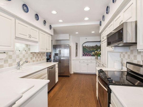 1235 Yale Place, Unit 1304, Minneapolis, MN 55403