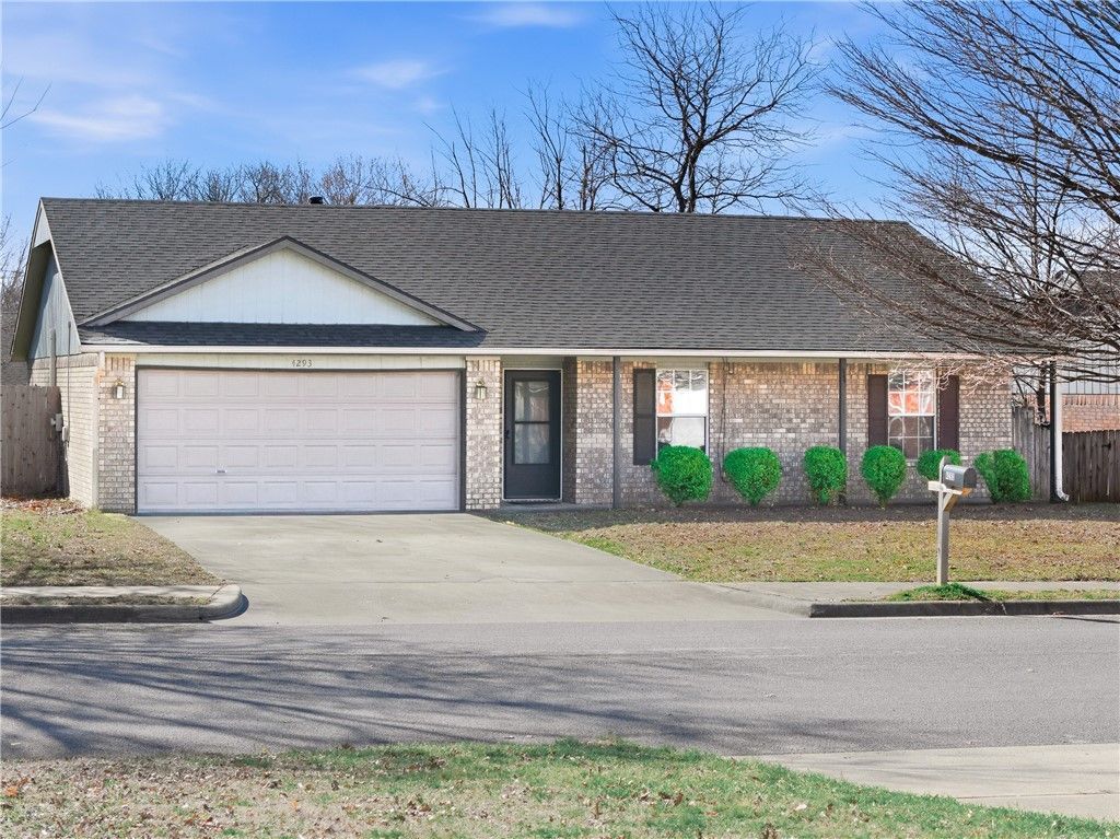 4293 W Chaparral Lane, Fayetteville, AR 72704 Main Photo