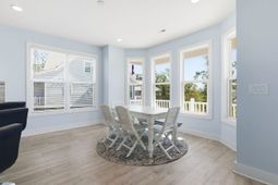 400 Elizabeth Dr.  photo 4