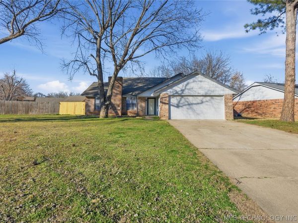 2026 Deer Run Circle, Muskogee, OK 74403