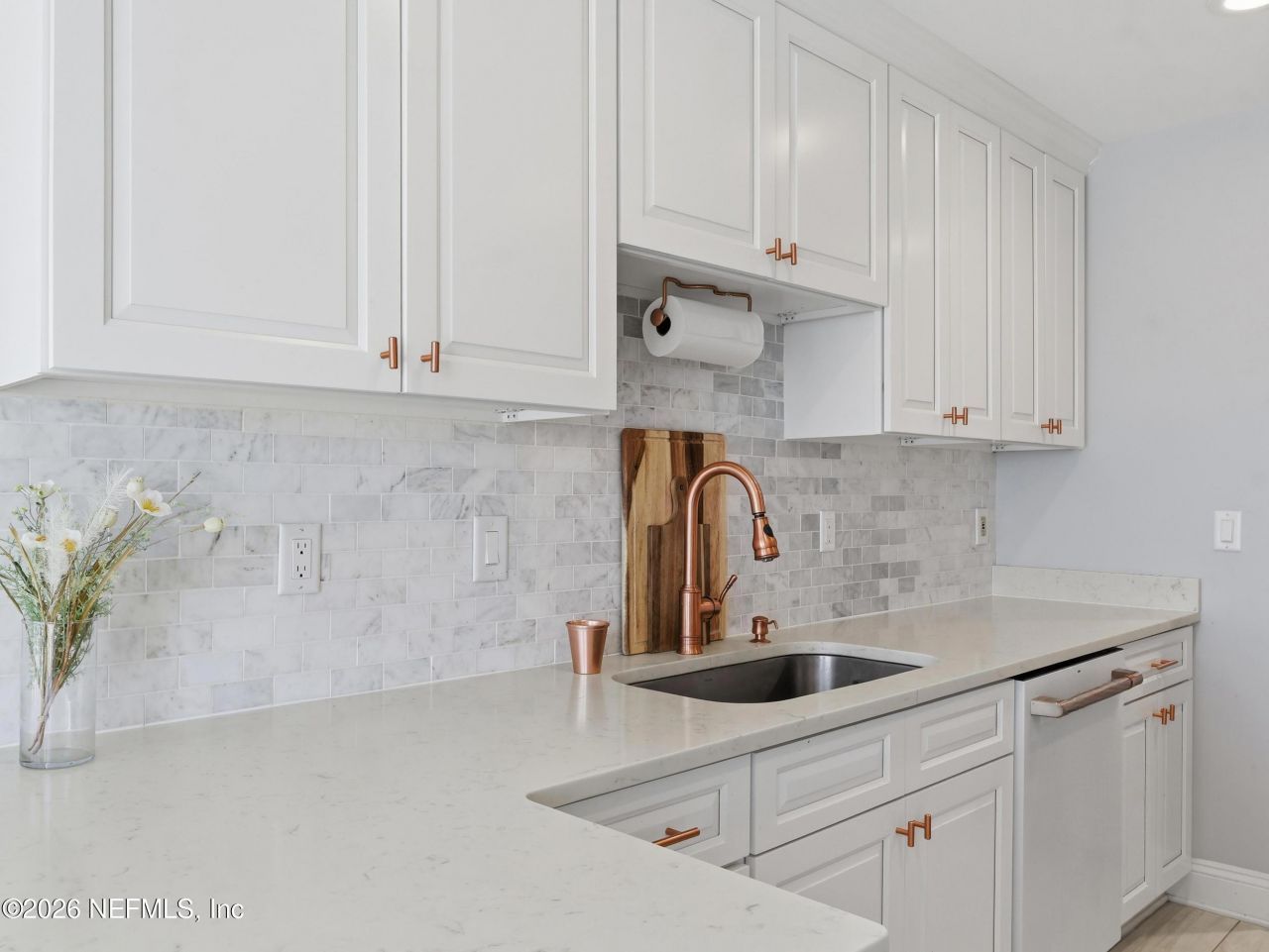 400 E Bay Street, Unit 1706, Jacksonville, FL 32202 Photo