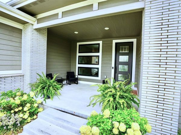 14617 Brookview Drive, Urbandale, IA 50323