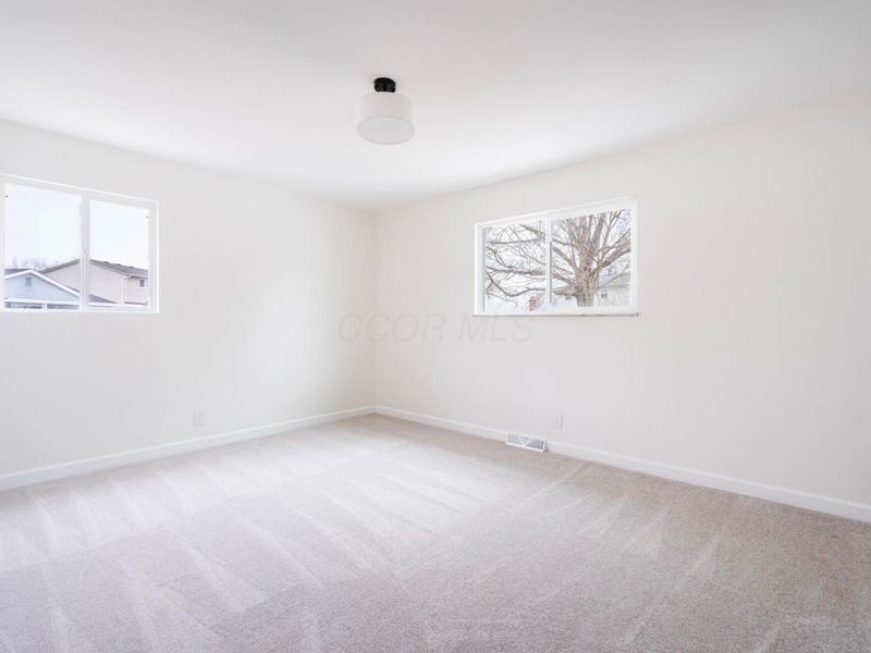 3689 Beacontree Drive, Columbus, OH 43224 Photo 12