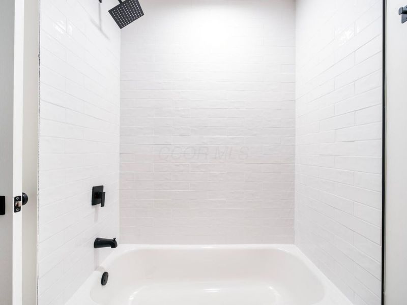 3689 Beacontree Drive, Columbus, OH 43224 Photo 19