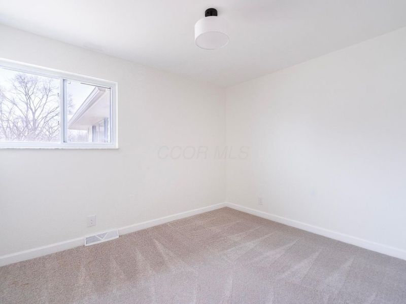 3689 Beacontree Drive, Columbus, OH 43224 Photo 20