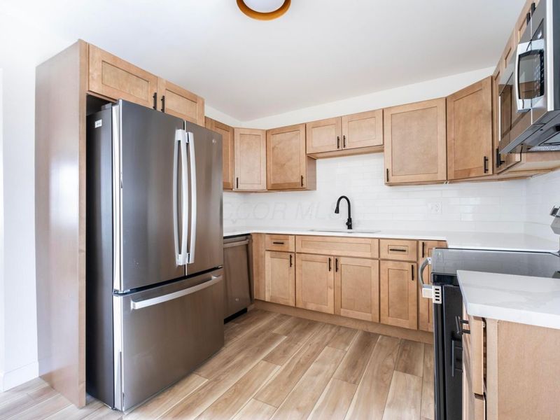 3689 Beacontree Drive, Columbus, OH 43224 Photo 5