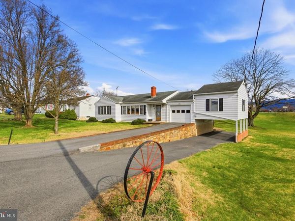 1081 HISEY AVENUE, WOODSTOCK, VA 22664