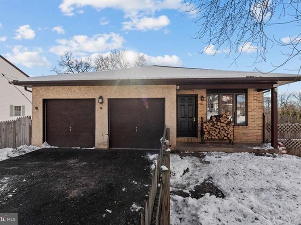 611 S 9TH STREET, PERKASIE, PA 18944