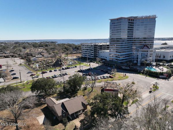 9498 Central Avenue, D'Iberville, MS 39540