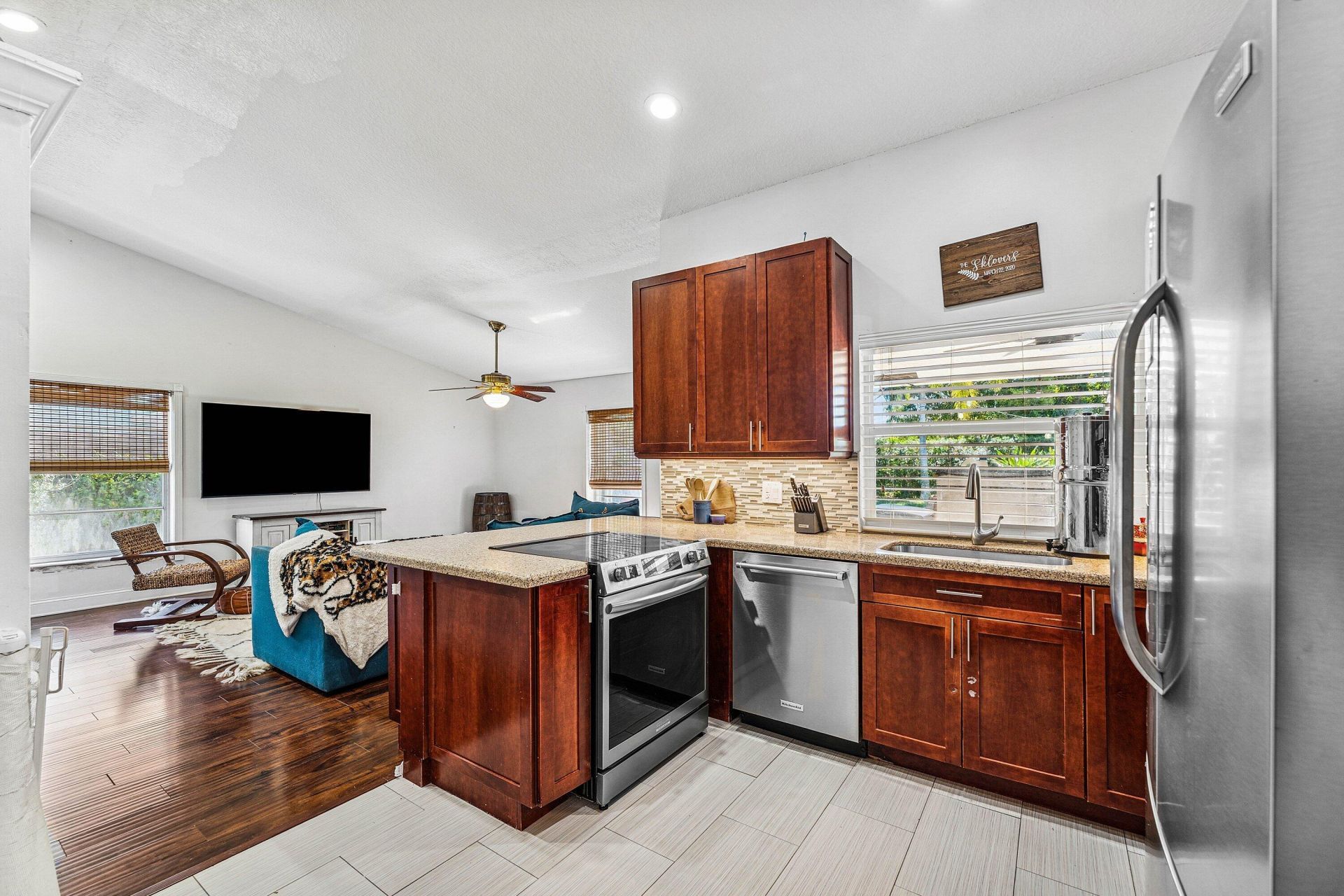 838 NW 9th Way, Boynton Beach, FL 33426 Photo