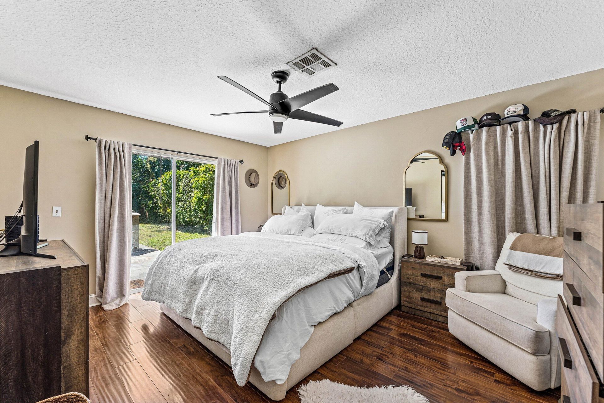 838 NW 9th Way, Boynton Beach, FL 33426 Photo