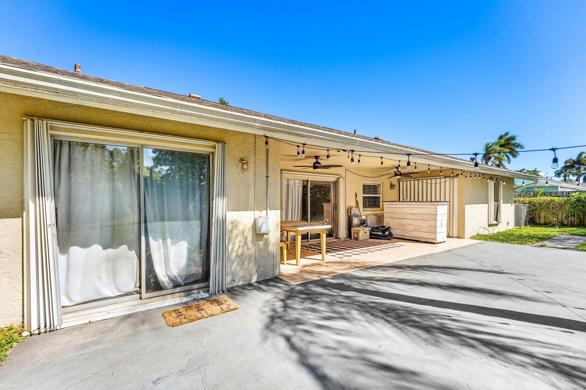 838 NW 9th Way, Boynton Beach, FL 33426 Photo