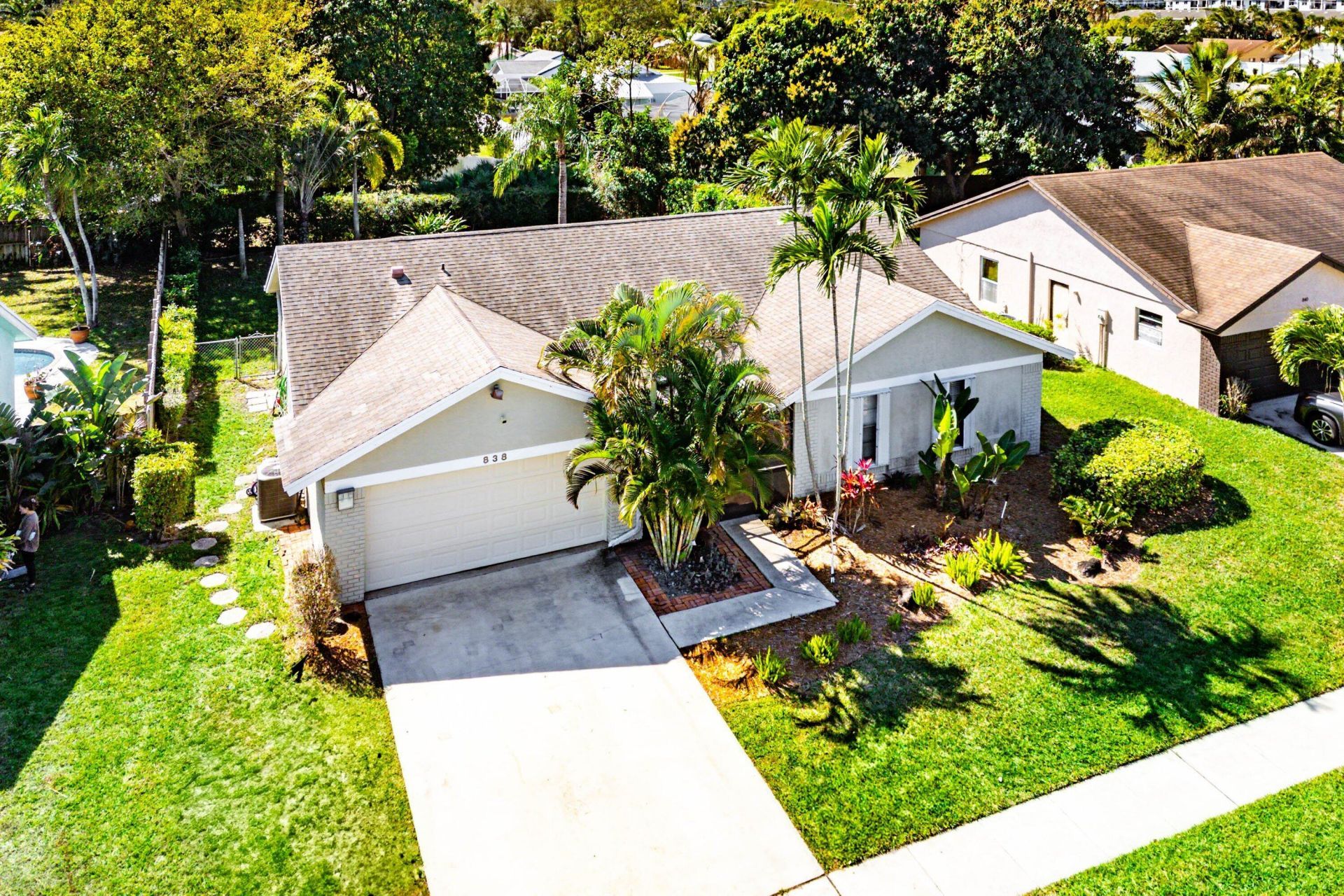 838 NW 9th Way, Boynton Beach, FL 33426 Photo