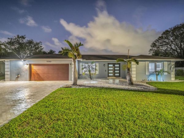 5330 SW 19th Street, Plantation, FL 33317