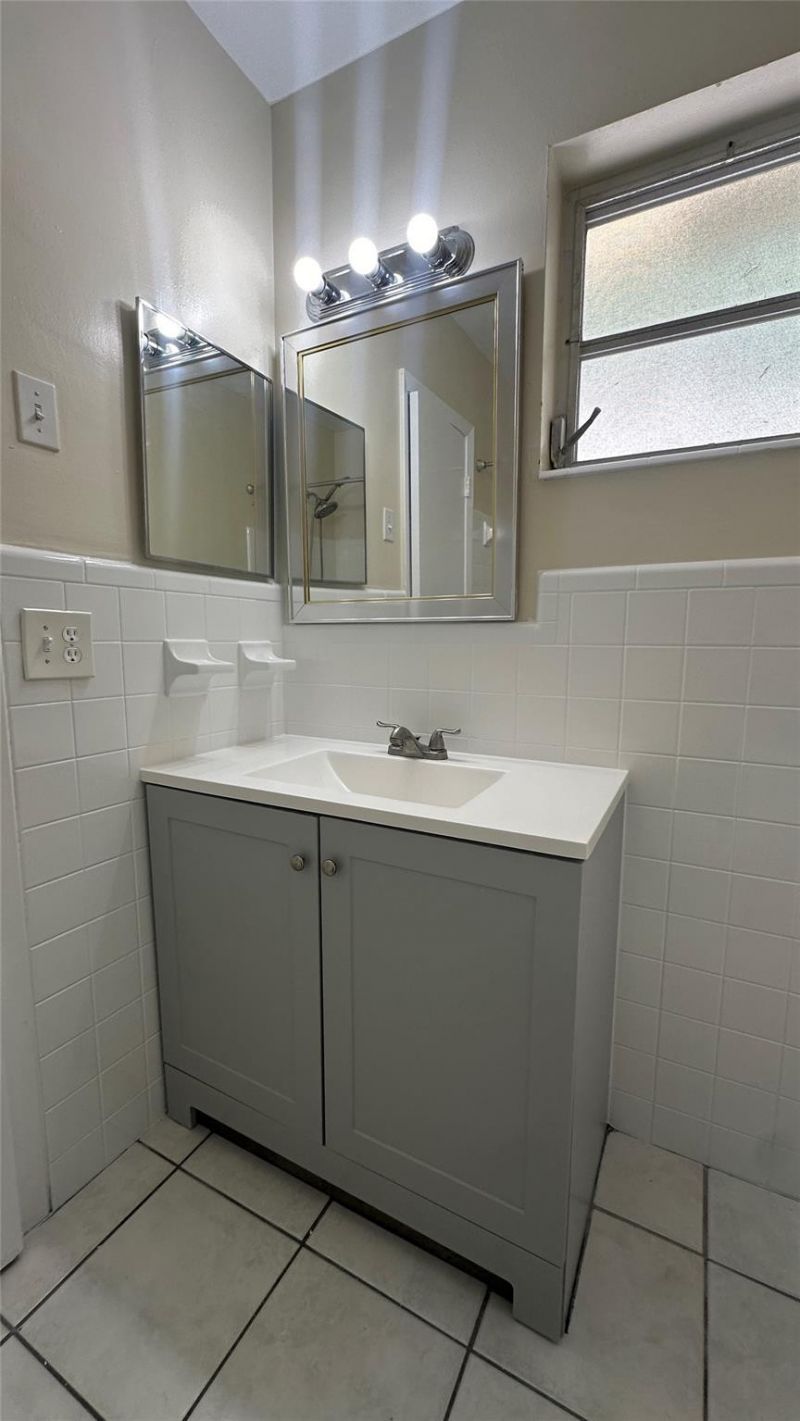 717 SE 16th Street, Unit 3, Fort Lauderdale, FL 33316 Photo