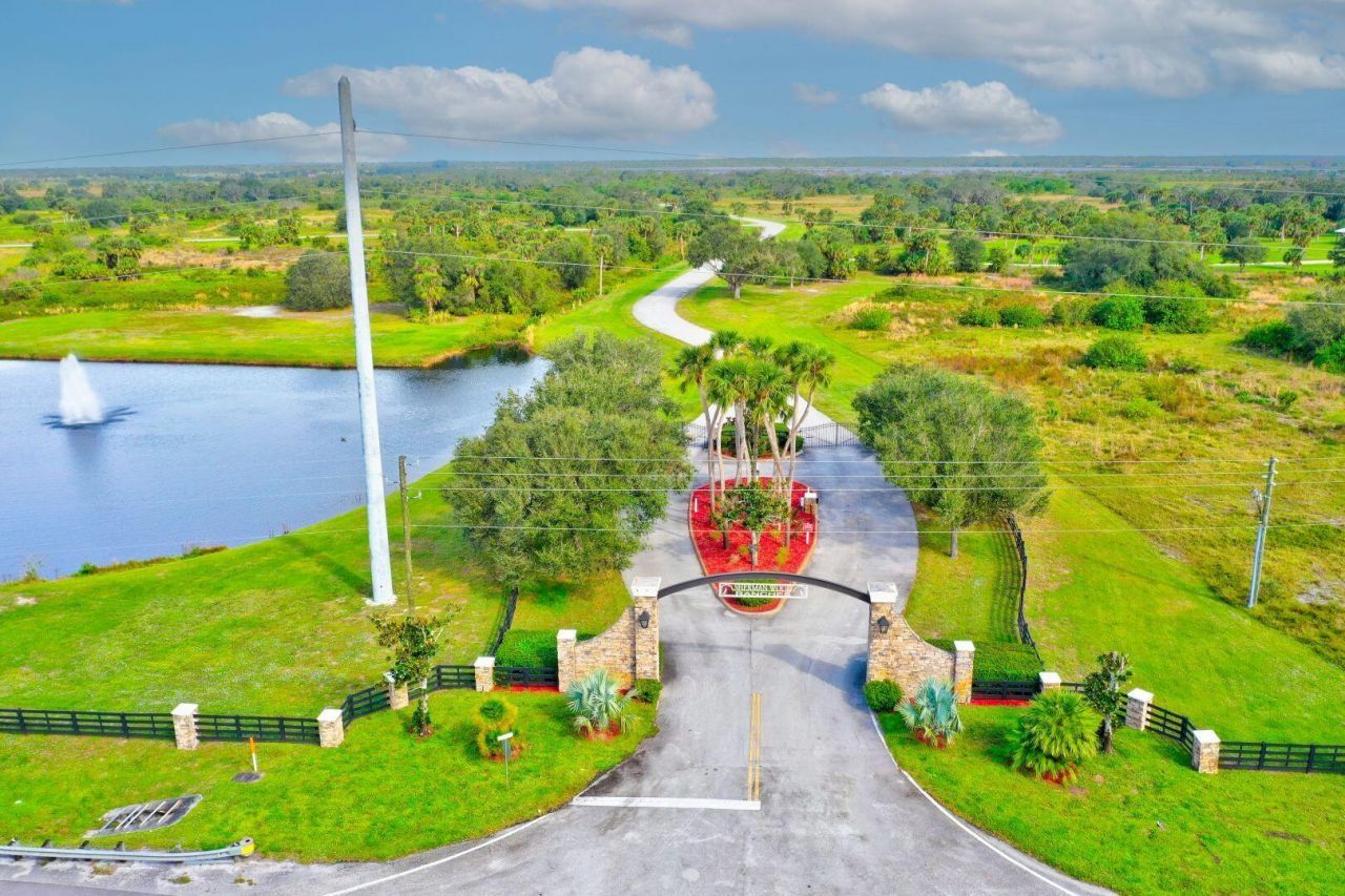 2831 SE 67th Place, Okeechobee, FL 34974 Photo