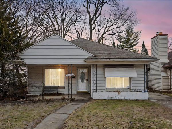 6822 N Lafayette Street, Dearborn Heights, MI 48127