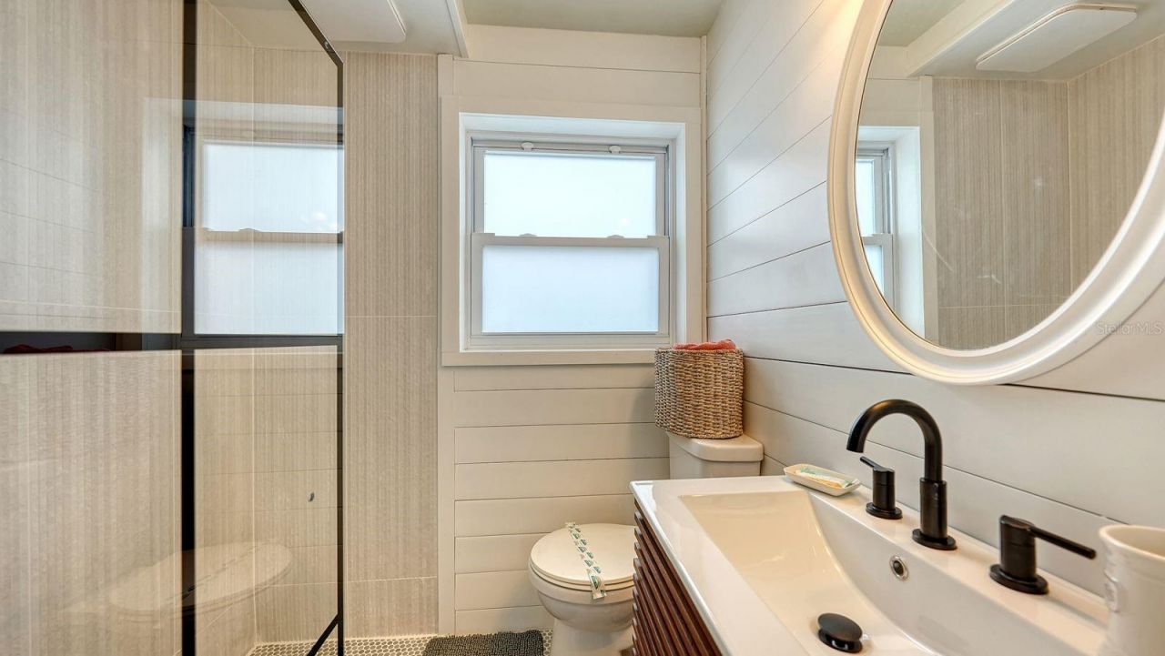 5610 Avenida Del Mare, Sarasota, FL 34242 Photo