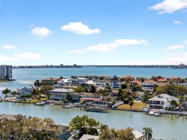 5950 PELICAN BAY PLAZA S, Unit 2E, GULFPORT, FL 33707